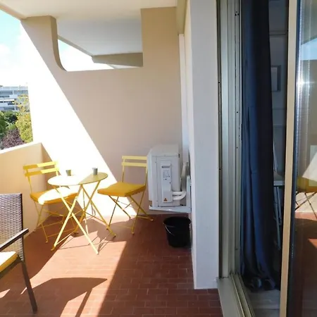 Daire Beautiful Anthala Studio With Pool Parking And Air Conditioning *